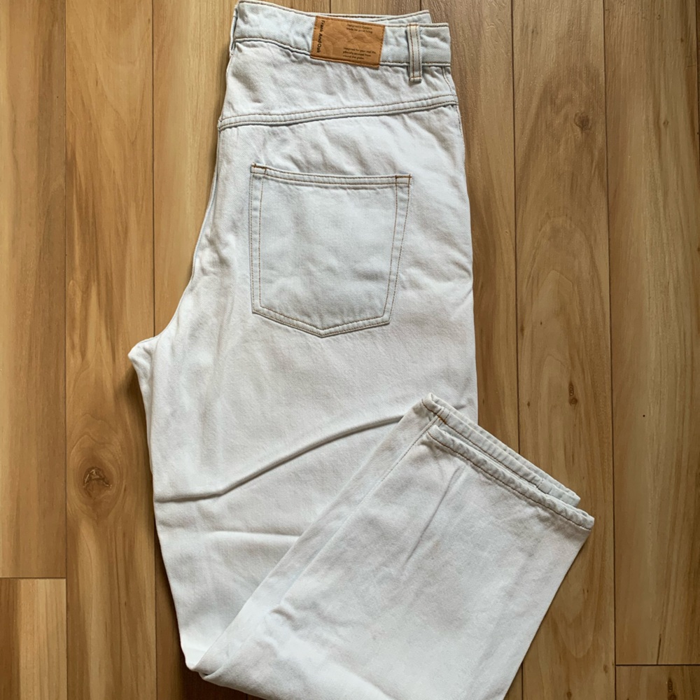 Frank & Oak Bleached Mom Jeans